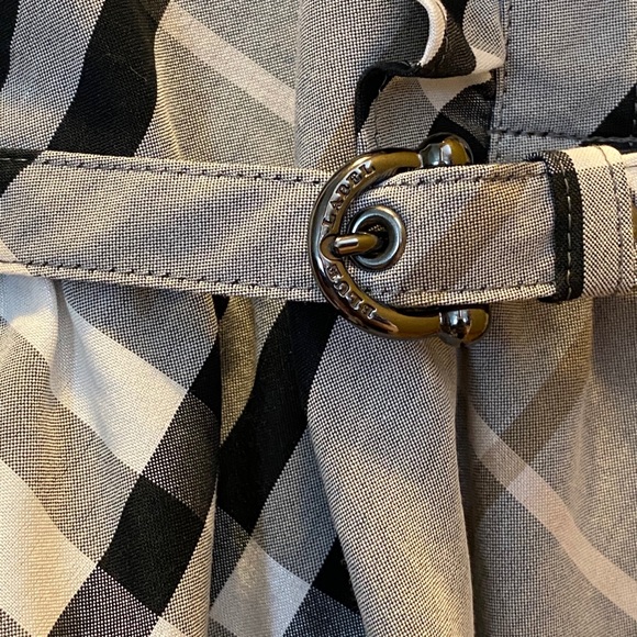 SOLD!! Burberry London Blue Label Size 38, US 6 - Picture 4 of 9